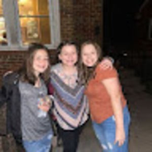 Meet your Posher, Korinne